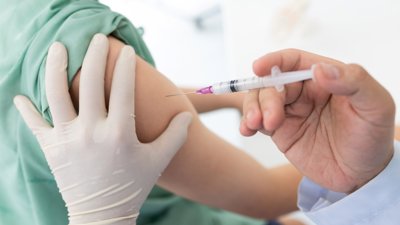 Tilbyr vaksine mot smittsom hjernehinnebetennelse