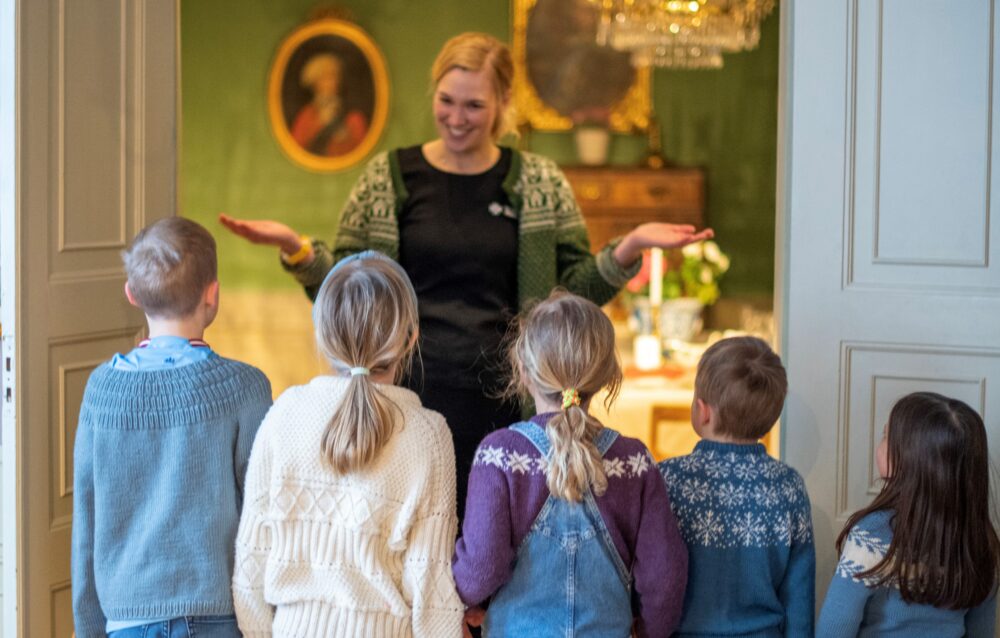 Familieomvisning i Den grå dames hus
