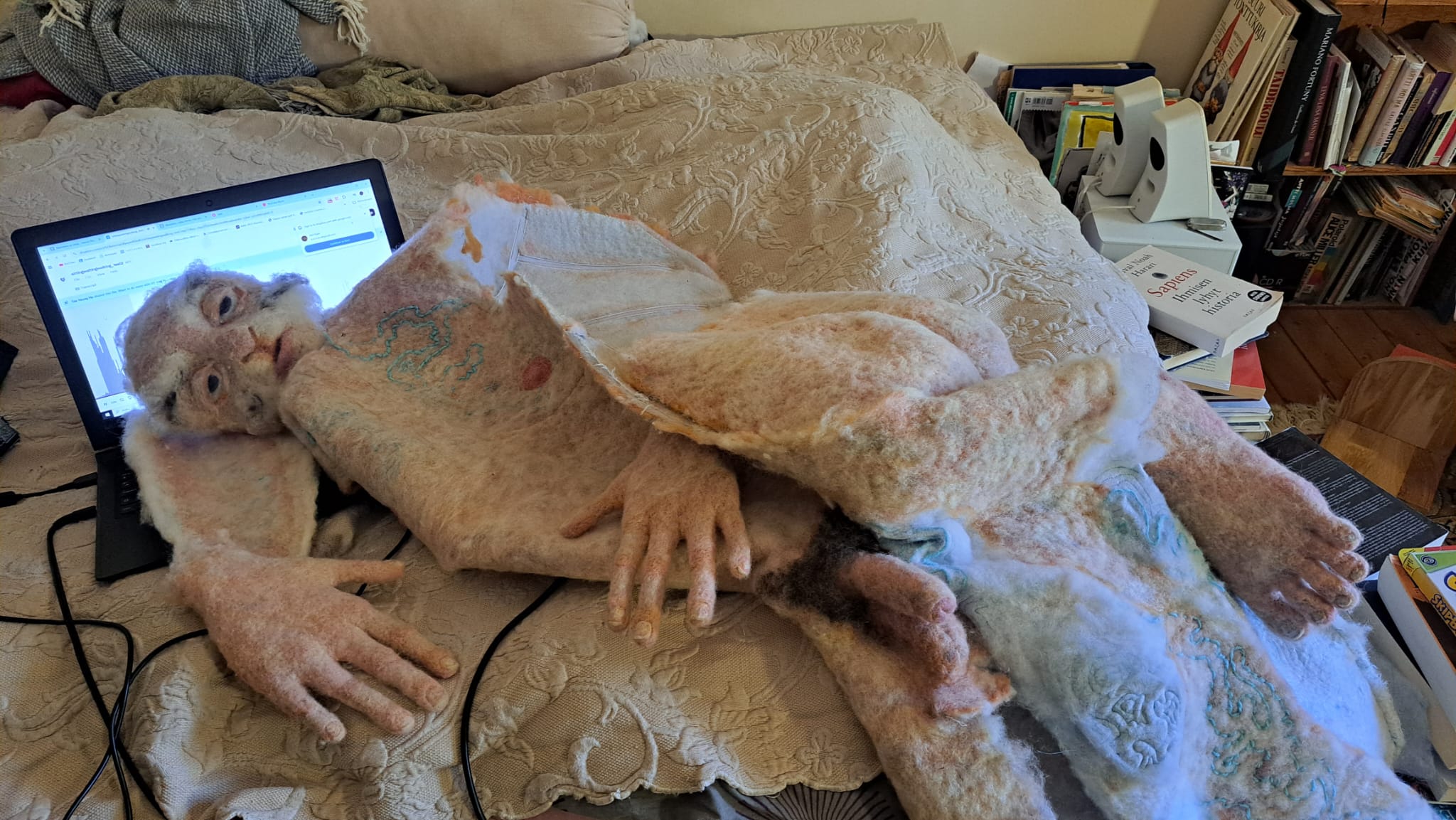 «sitting.waiting.walking.»