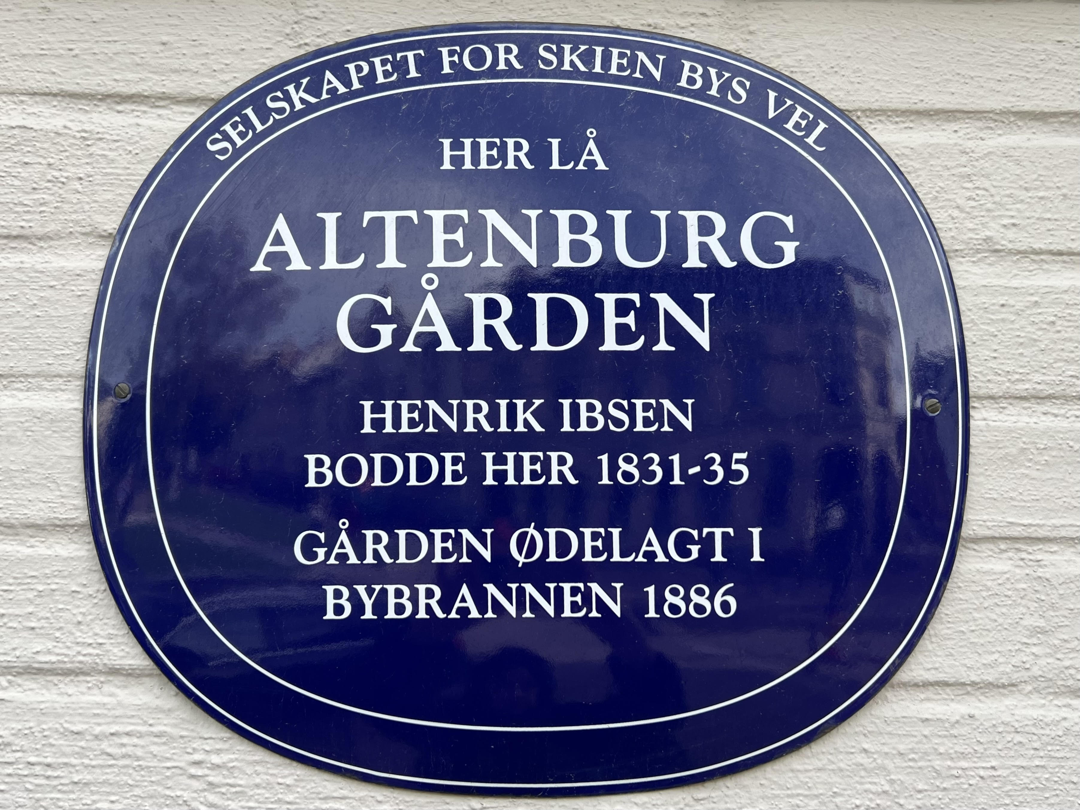 Blått skilt Altenburggården